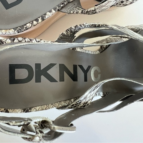 Dknyc Nikki Reptile Leather Platform Wedge Shoes - Picture 5 of 11